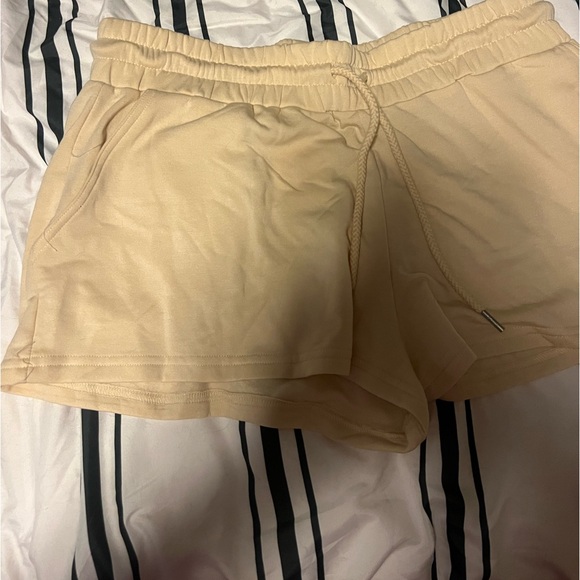 XL Roxy Shorts - Picture 6 of 7